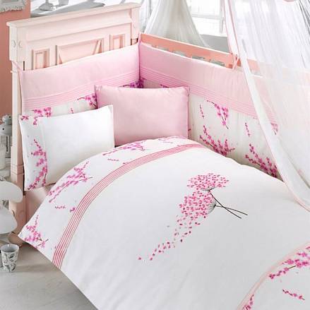 Комплект постельного белья и спальных принадлежностей из 6 предметов серии Blossom 